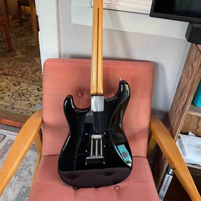 Vintage 1988 Fender Stratocaster Black MIJ Japan image 3