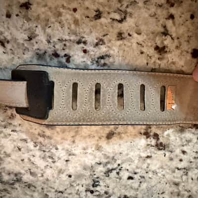 Harley Davidson Leather guitar strap - Black image 5