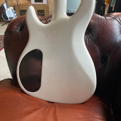 1980's Peavey USA Dyna Bass Neck Thru Design Unity Series White w/Original Case, Tags. COM image 7