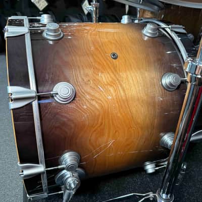 ~LIMITED EDITION!~ DW Timeless Timber 30th Anniversary Lake Superior Birch 6-Piece 8/10/12/14/16/22 Drum Kit Set in Purple Burst Lacquer & Satin Chrome Hardware with SKB Soft-Shell Bags image 12