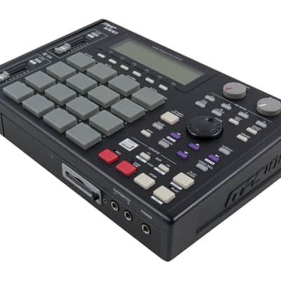 Akai MPC1000 Sampler + Workstation [USED] image 4