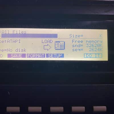 Akai MPC2000XL MCD MIDI Production Center image 8