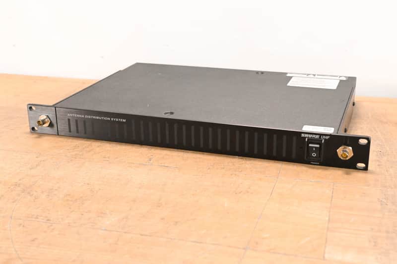 Shure UA845-UB UHF Antenna Distribution System - 692-716 MHz CG01UYC image 1
