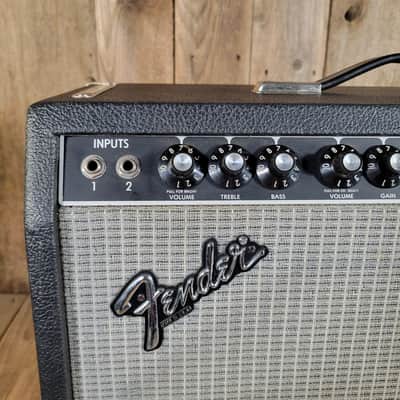 Fender Deluxe Reverb II 2-Channel 20-Watt 1x12" Guitar Combo 1981 - 1986 - Black image 6