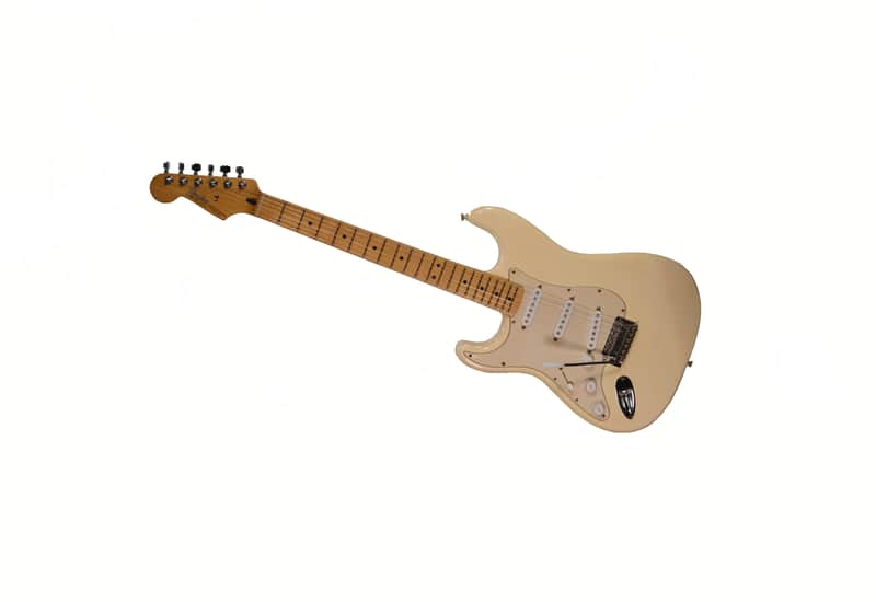 Fender Standard Stratocaster