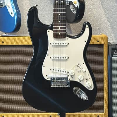 Fender Roland Ready Stratocaster in Gloss Black w/ SKB Case image 11