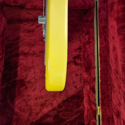 Fender Tom DeLonge Stratocaster Original 2002 - 2003 - Graffiti Yellow image 10