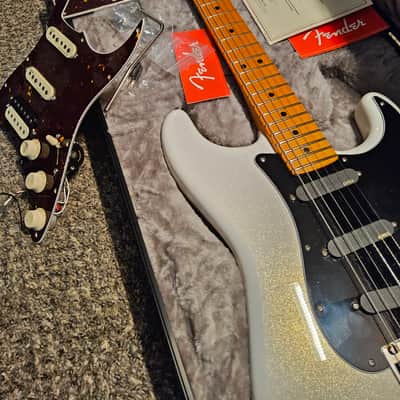Fender American Ultra Stratocaster image 2