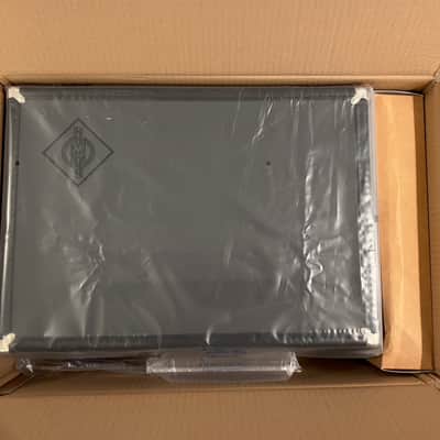 Neumann U 67 Set Large Diaphragm Multipattern Tube Condenser Microphone - NEW image 3