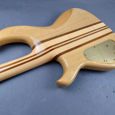 Aria SB1000 1980 - BATWING! image 11