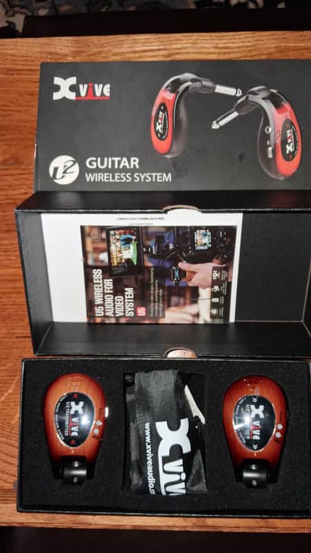 Xvive U2 Wireless Guitar System 2010s - Sunburst image 1