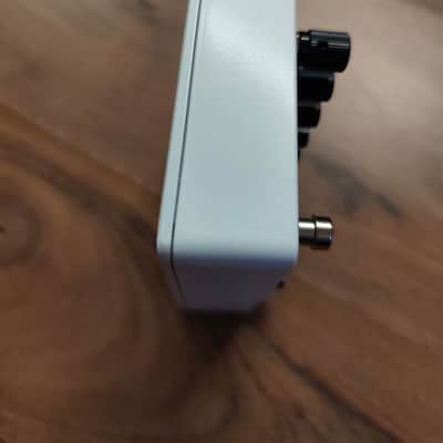 Catalinbread Semaphore Tap Tremolo 2010s - White image 2