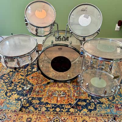Fibes Vintage 70's 5 Piece Acrylic Drum Set Rare image 3