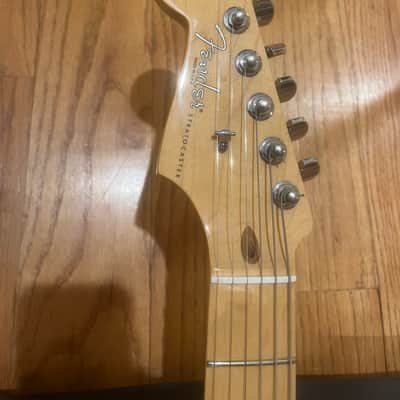 American Fender Stratocaster 2011 (FSR) - 2 tone sunburst image 5