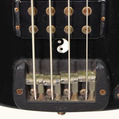 G&L USA L2000 Bass Guitar 1984 w/ OHSC – Used 1984 - Black image 9