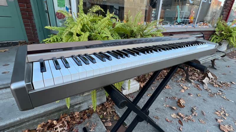 Casio Privia PX-100 Digital Piano w/Internal Speakers ~2003, Very Good, w/ Original power supply image 1