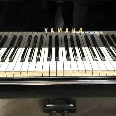 Yamaha G5 Grand Piano 6'6" Ebony Polish Excellent Condition image 6