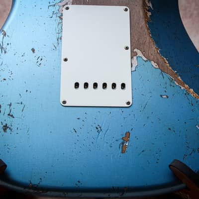 FENDER USA Custom Shop Ltd Red Hot Stratocaster Super Hvy Relic "Lake Placid Blue + Maple" (2024) image 18