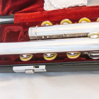Yamaha YFL-481H All Silver Intermediate Flute *Open-hole *B-foot *Made in Japan *Overhauled New Pads image 8