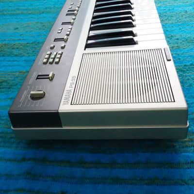 Yamaha PS-55 PortaSound Synthesizer - w/ Original Case, Adapter - K042 image 10