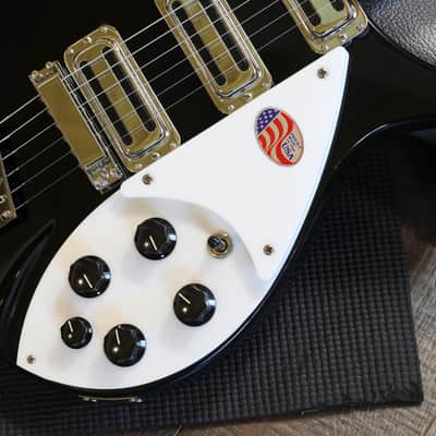 Minty! 2022 Rickenbacker 350/V63 Semi-Hollow Electric Guitar JetGlo + OHSC image 7