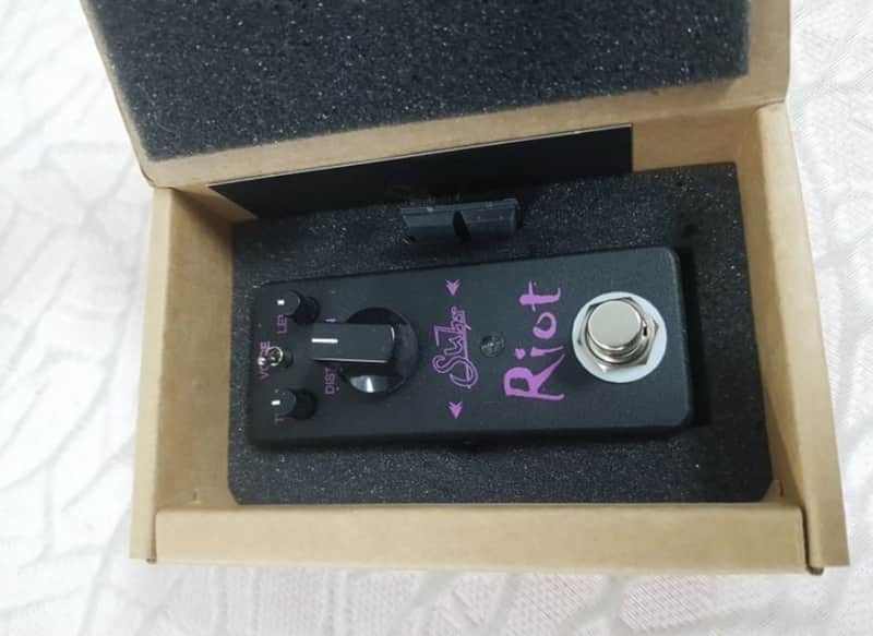 Suhr Riot Mini Distortion Pedal Black Edition image 1