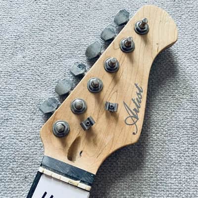 Short Scales Guitar Maple Neck, Rosewood Fingerboard 20 Frets, Tuning Pegs image 4