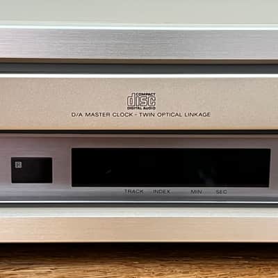 Sony CDP-R1+DAS-R1-Top of the line Cd Player and DA Converter image 7