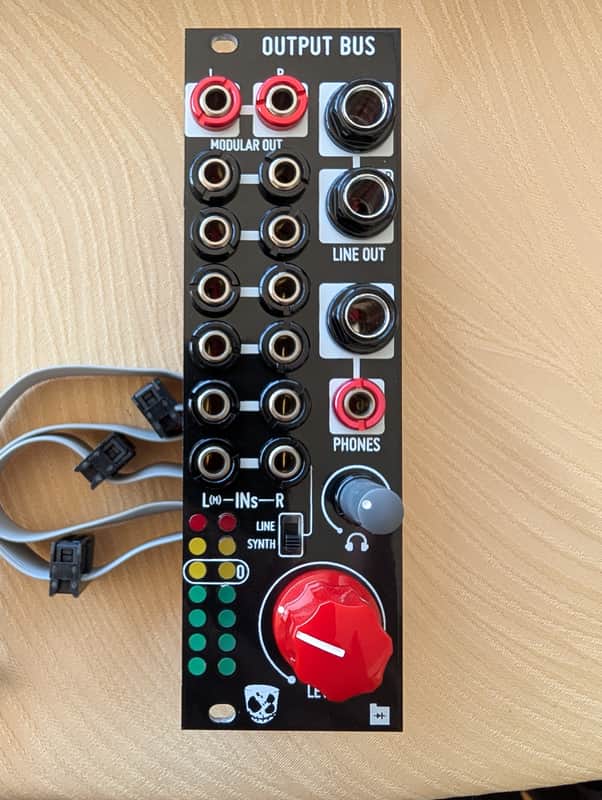 Divkid Output Bus