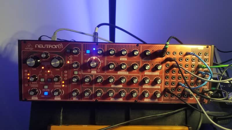 Behringer Neutron Paraphonic Analog and Semi-Modular Synthesizer