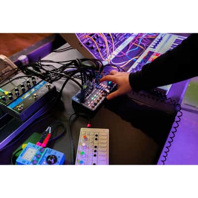 Zoom LiveTrak L6 10-Track Digital Mixer / Recorder image 7