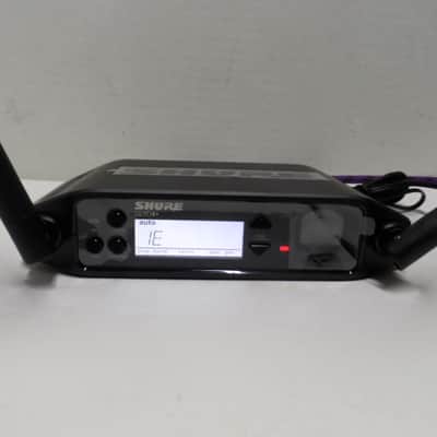 Mint Shure GLXD14+ Wireless Body Pack System with GLXD1+ Transmitter, GLXD4+ Receiver, SB904 Lithium-Ion Rechargeable Battery and WA302 Guitar Cable  Dual-Band System (Z3: 2.4, 5.8 GHz) Vocal 1 image 7