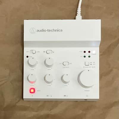 Audio-Technica AT-UMX3 USB Desktop Audio Mixer - Limited Edition White image 2