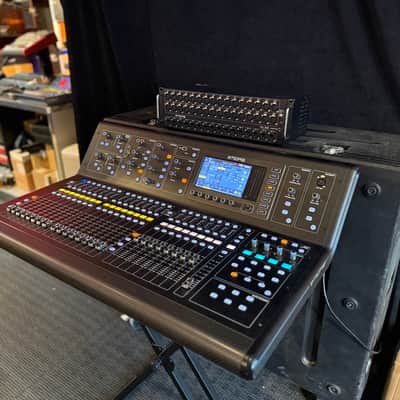 Midas M32 LIVE + DL 32 + 2 GATOR CASE (Pre owned - super clean - 30 days warranty)  40-Channel Digital Console image 2