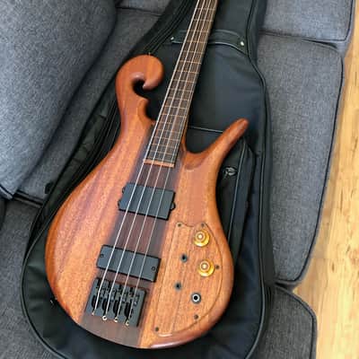 Carl Thompson Bass image 2