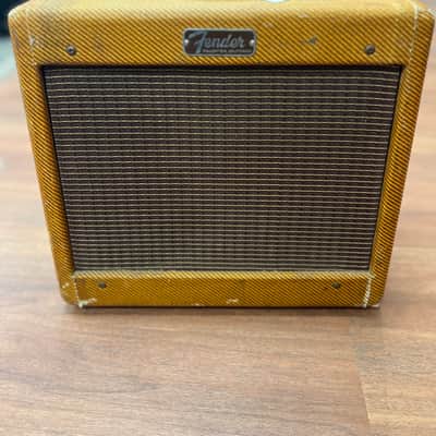 Fender Champ 5F1 Narrow Panel 5-Watt 1x8" Guitar Combo 1958 - 1964 - Tweed image 1