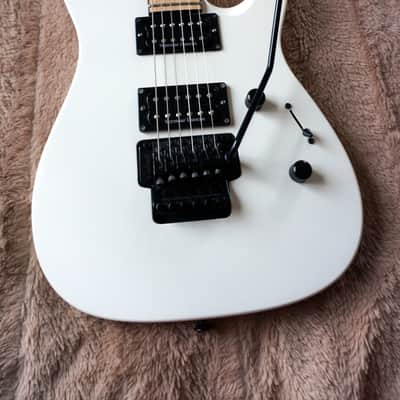 Jackson DK2M Dinky DK2M Japan White Maple Board Seymour Duncans