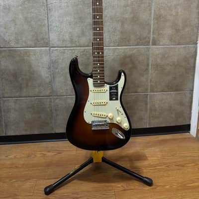 Fender American Professional II Stratocaster - Anniversary 2-Colour Sunburst image 3