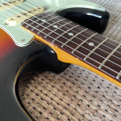 History Z1L-CFS / Made in Japan Left-handed Stratocaster / 2000’s / 3-tone sunburst image 8