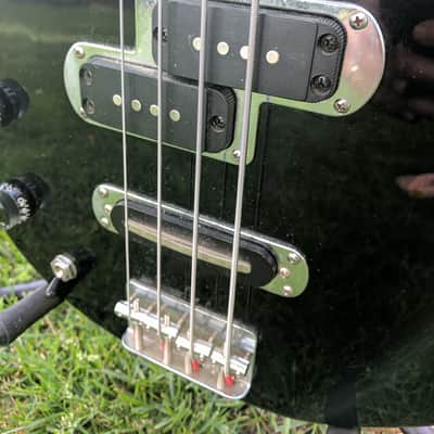 Lefty Yamaha Bass - BB 414 image 3