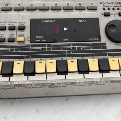 Roland MC-303 Groovebox 1990 - 1998 - Silver image 3