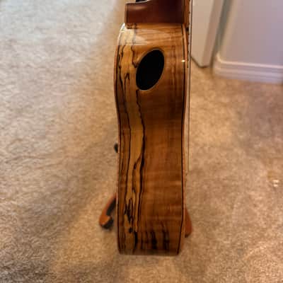 Hozen Green Label German Spruce/Spalted Maple Tenor Ukulele 2026 image 10
