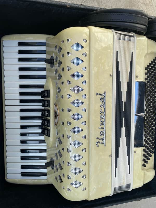 Universal Piano Accordion