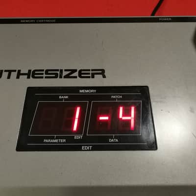 Roland Gr 700 Guitar Synthesizer image 4