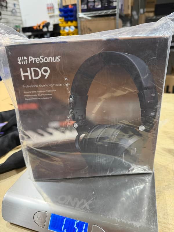 PreSonus HD9 Professional Closed-Back Over-Ear Monitoring Headphones 2010s - Black image 1