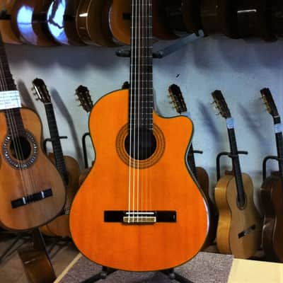 Jolie guitare electro-acoustique Maison  C870C/EQ fabriquée en Corée dans les années 80 image 2