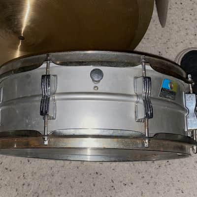 Ludwig No. 404 Acrolite 5x14" 8-Lug Aluminum Snare Drum with Pointed Blue/Olive Badge 1969 - 1979 - Matte Aluminum image 7