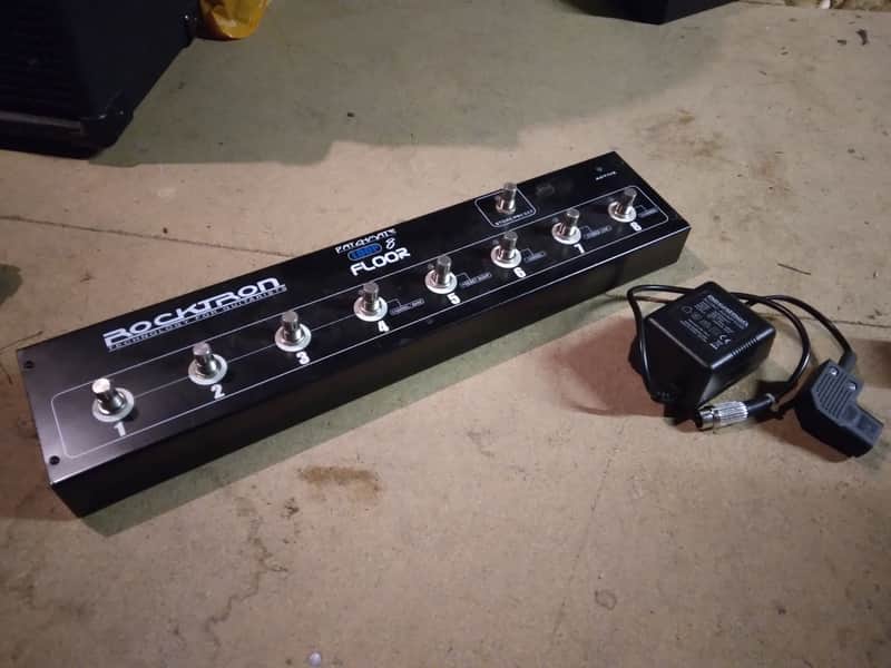 Rocktron PatchMate Loop 8 Floor Audio Switcher Pedal 2010s - Black image 1