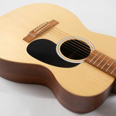 Martin 00-X2E Acoustic-electric Guitar - Natural image 4