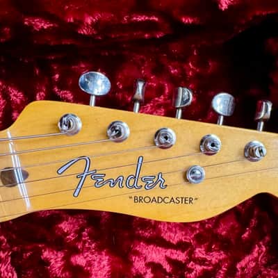 Fender 70th Anniversary Broadcaster 2020 - Blackguard Blonde image 2